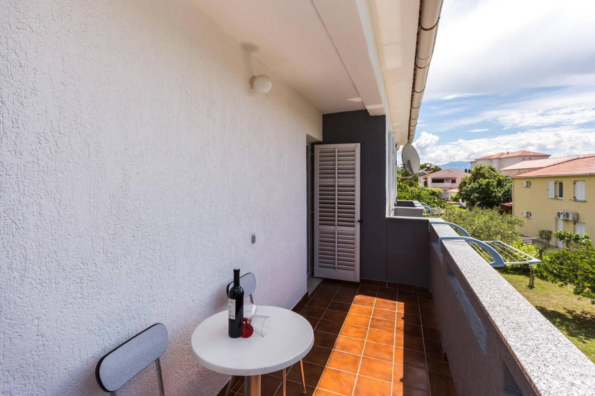 Apartments Bernardeta 2 Baska  Luaran gambar